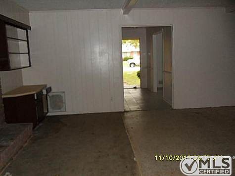 2nd image of 2956 Etta Dr