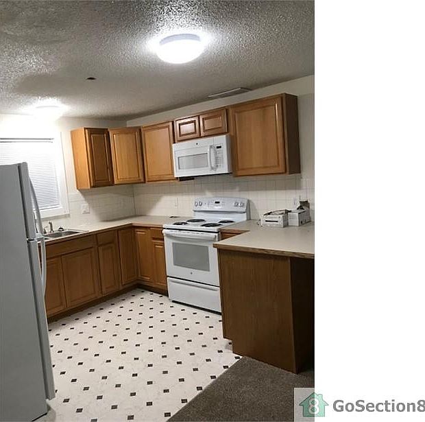 2nd image of 15024 Portland Ave SW APT 5