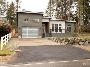 1005 Catala Ave SE, Ocean Shores, WA