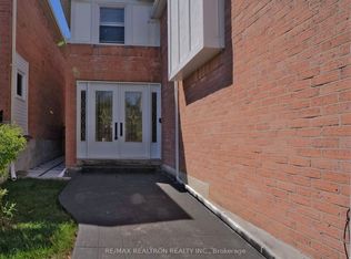 85 Glen Cres, Vaughan, ON L4J 4W7