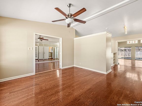 3rd image of 7215 Pebble Creek