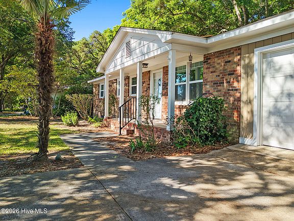 4th image of 1646 Waterway Drive SW