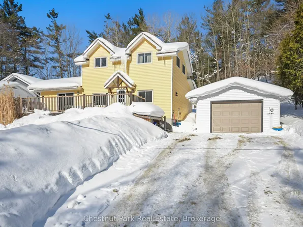 12 Ferndale Rd, Muskoka Lakes, ON P0B 1J0