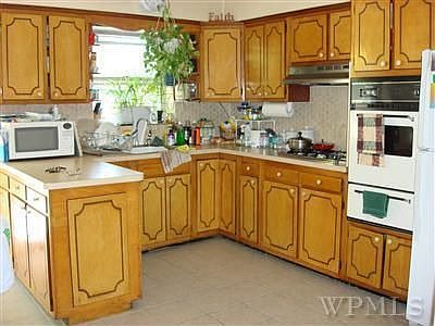 4th image of 3132 Tiemann Ave