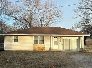 105 N High St, El Dorado Springs, MO 64744
