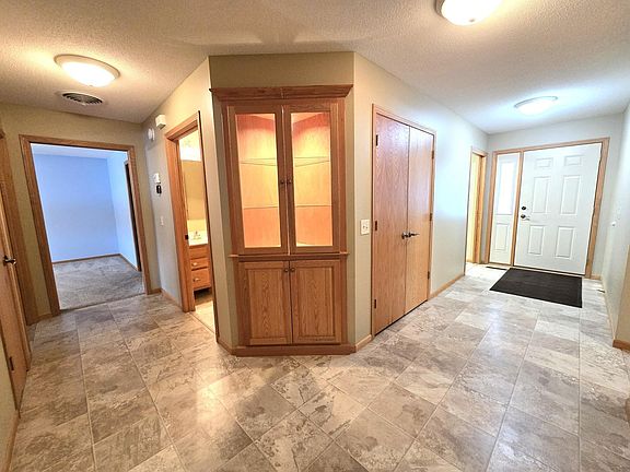 2nd image of 1907 Upper Trentwood Cir NE