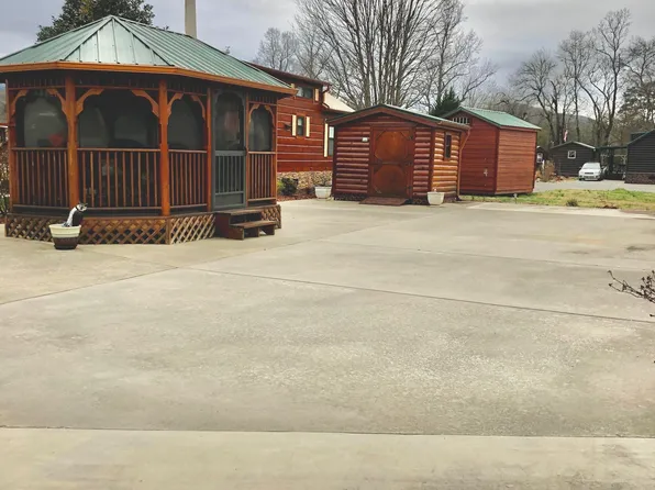 148 Misty Valley Rd, Blairsville, GA 30512