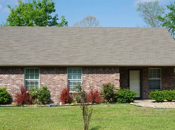 726 S Newsom St, Mineola, TX 75773