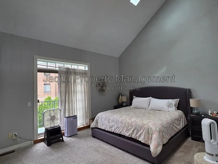 1117 Broad St #T5 — Photo 10