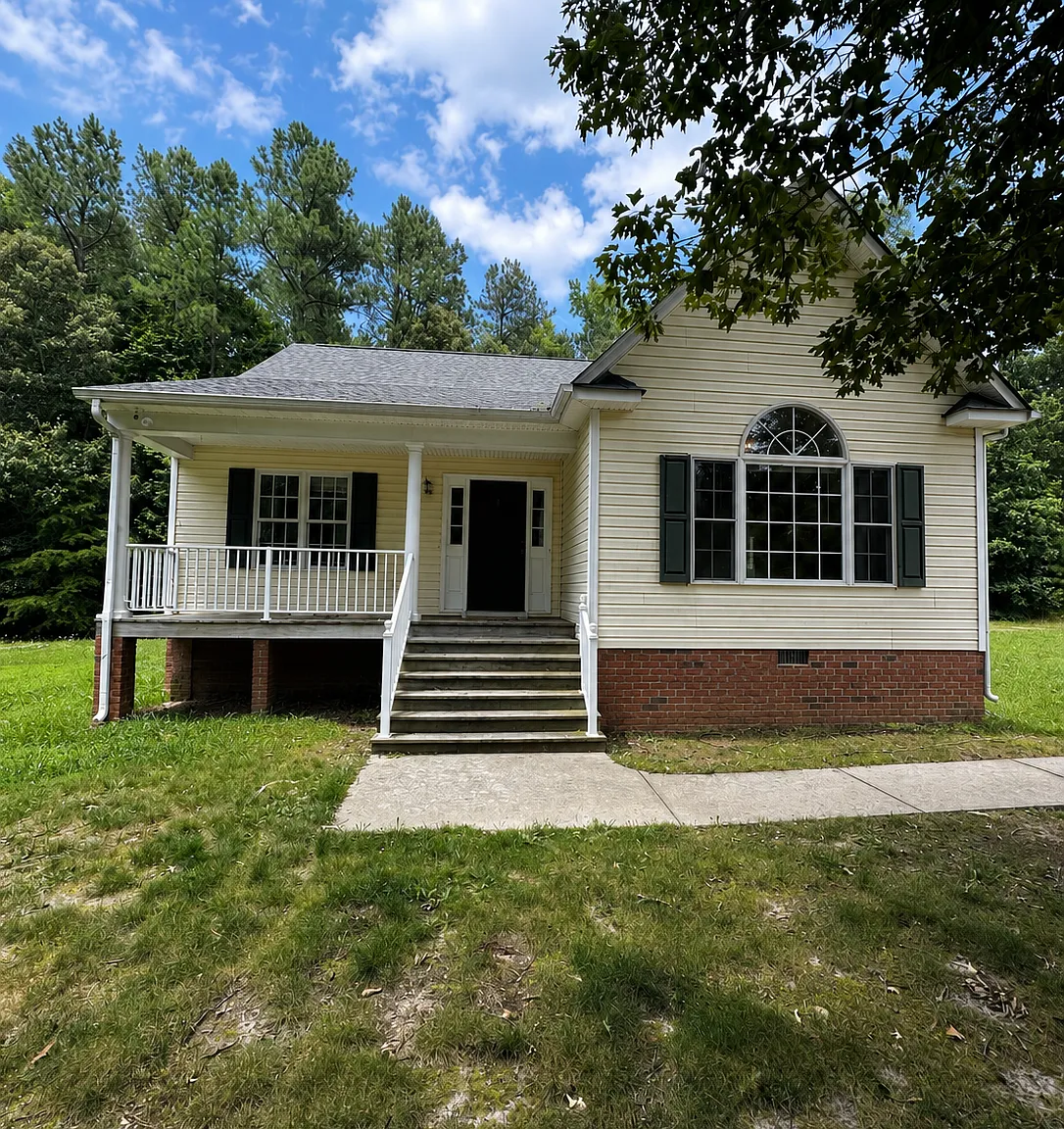 3 bed, 2000 sqft, $2,300 — Photo 1