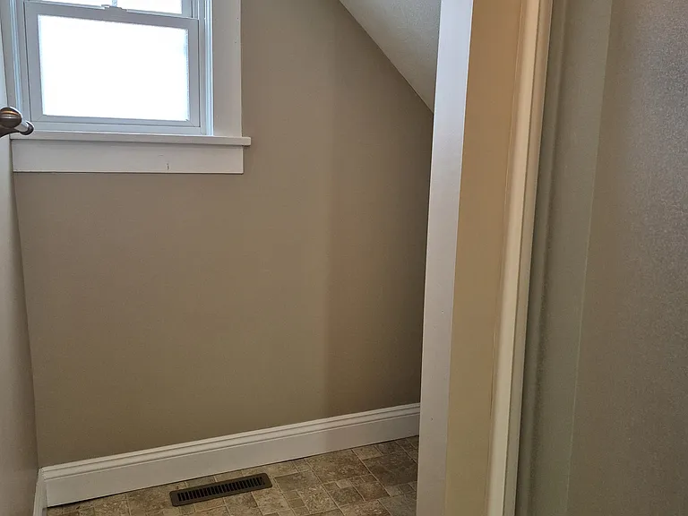 136 N Mantua St #1 — Photo 8