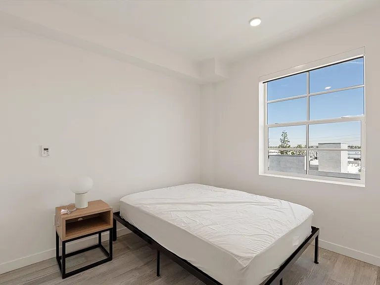 8833 Reading Ave Apartments — Photo 35