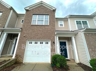 4541 Craigmoss Ln, Charlotte, NC 28278