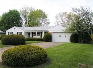 2585 Hyacinth Dr NW, North Canton, OH 44720