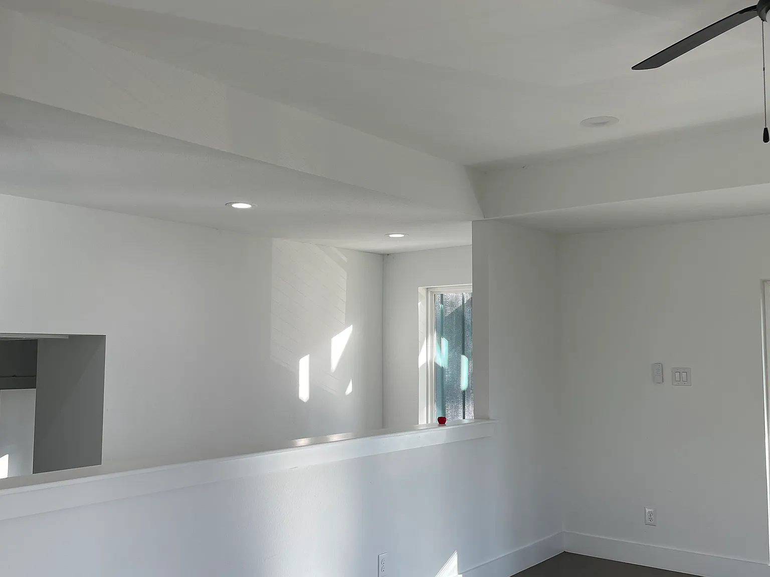 3 bed, 2.5 bath, 2200 sqft, $2,500 — Photo 3