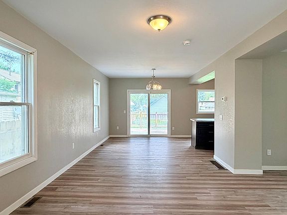 4th image of 600 Strait Ave