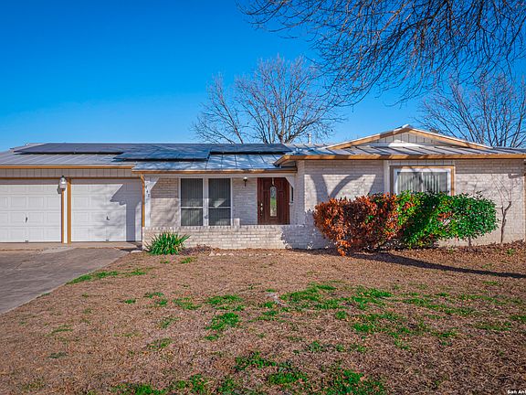 2nd image of 447 SOLAR DR