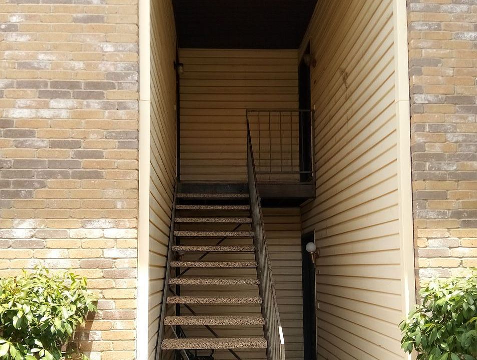 1st image of 726 Schmitz Ave #726