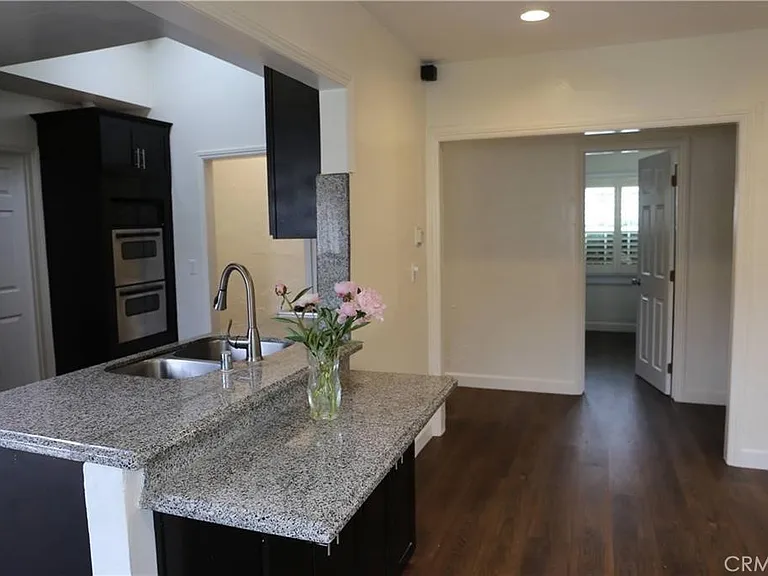1323 N Cherokee Ave — Photo 6