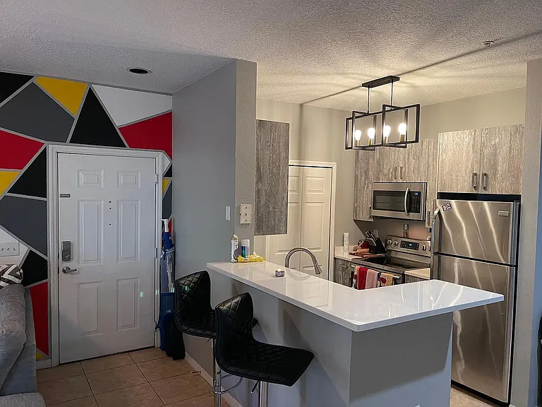 2010 E Palm Ave #14221 — Photo 3