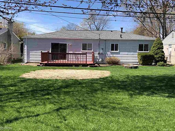 3rd image of 38736 Plainview Dr