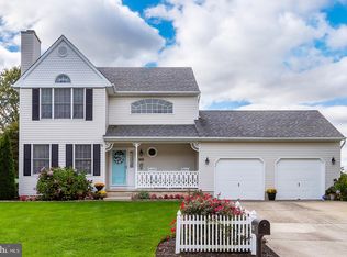 312 Snowgoose Ln, Mullica Hill, NJ 08062