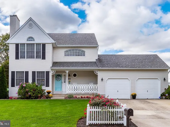 312 Snowgoose Ln, Mullica Hill, NJ 08062