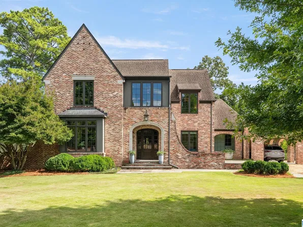 2941 Balmoral Rd, Mountain Brook, AL 35223