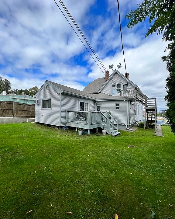 6 Warden St