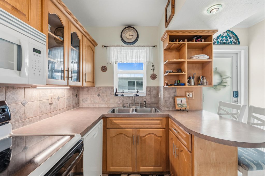 2400 NE 16TH Street #212, photo 7