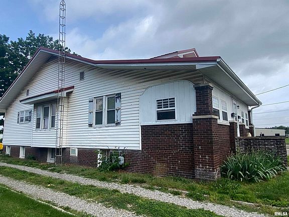 4th image of 240 N James Ave