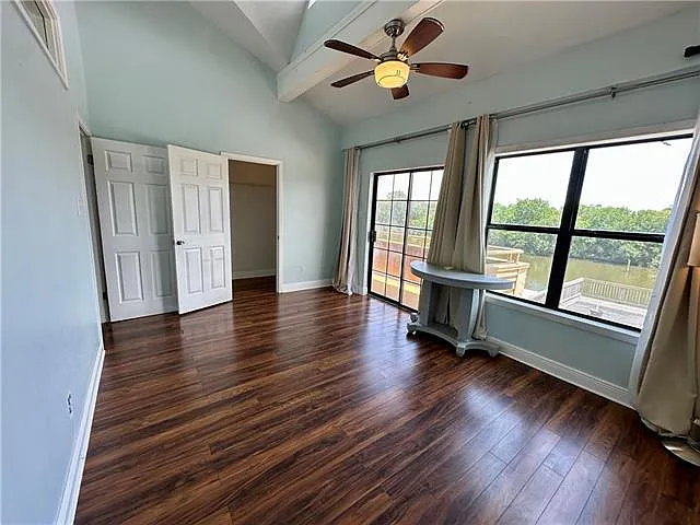 13 Lake Breeze Dr — Photo 15
