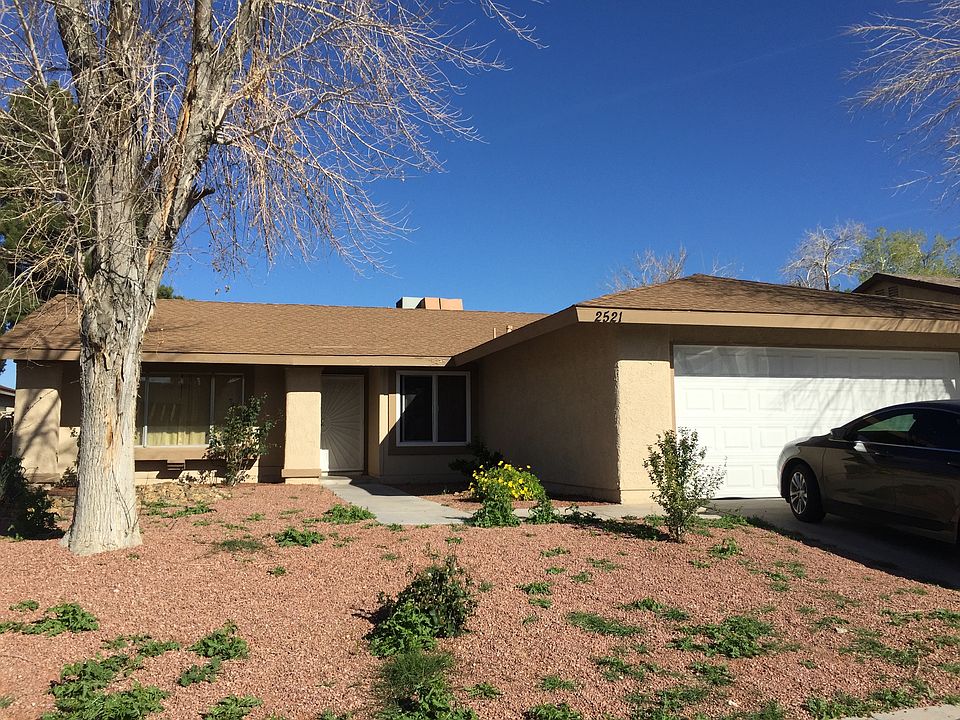 2nd image of 2521 Lakeside Dr