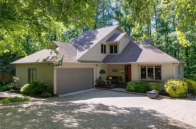 1st image of 9416 Sir Barry Ct