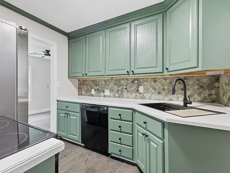 5508 Maple St — Photo 3