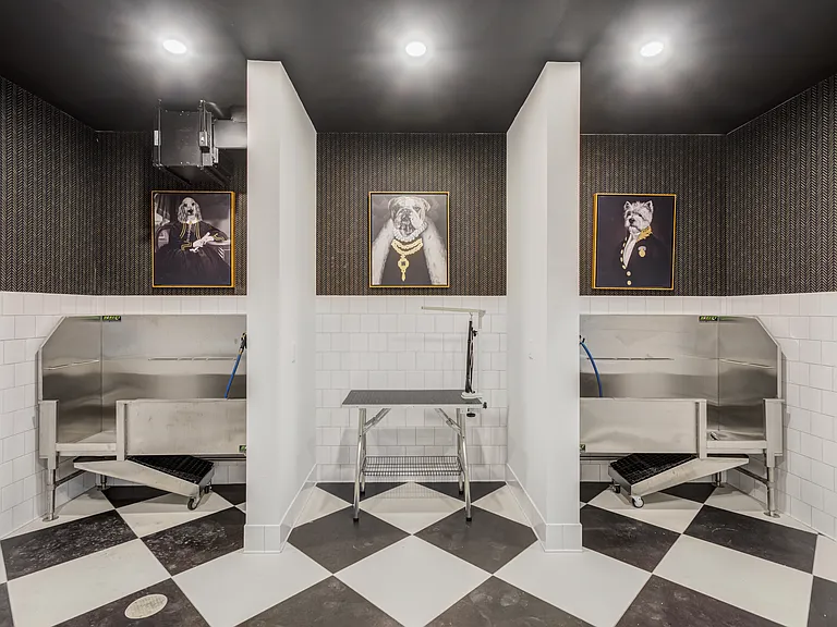 Margaux Midtown — Photo 20