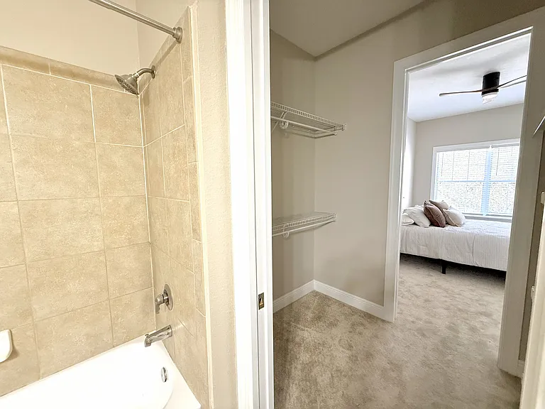 230 SW 2nd Ave #407 — Photo 7