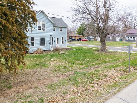 2nd image of 413 W Fort St