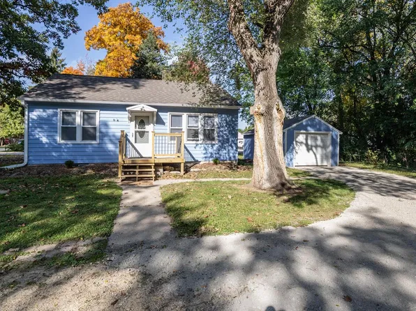 N55W37239 Roland STREET, Oconomowoc, WI 53066