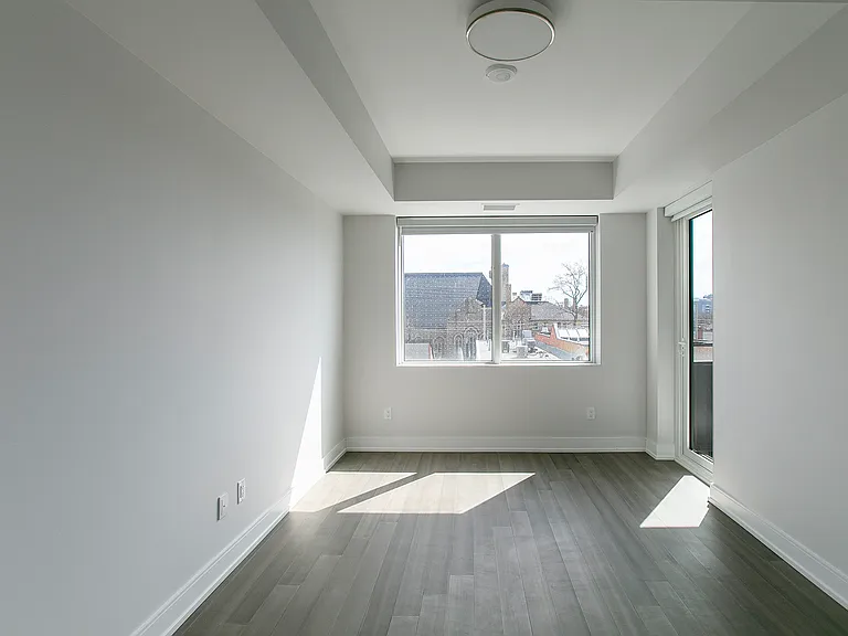 664 Spadina Ave — Photo 25