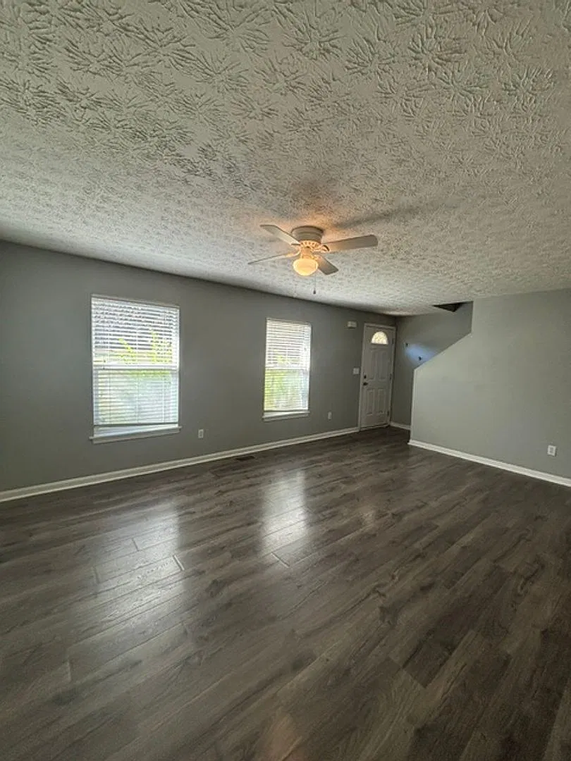 191 Catbird Road — Photo 3