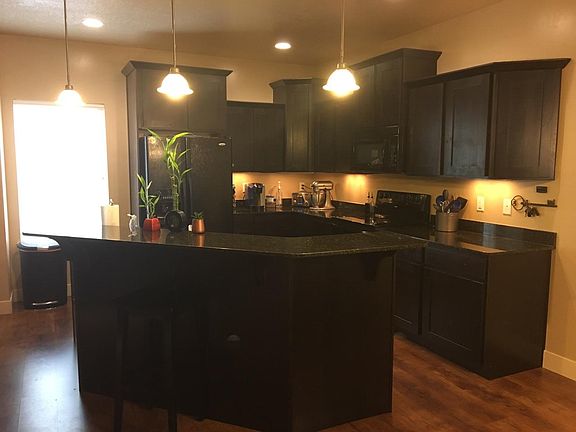 4th image of 3734 S Prairiewood Dr