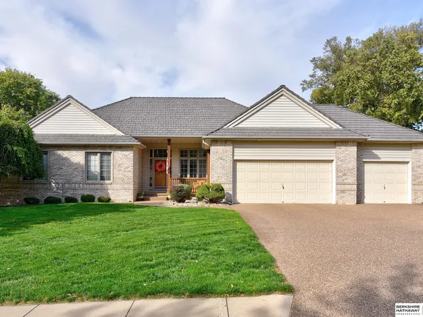 1512 S 181st St, Omaha, NE 68130