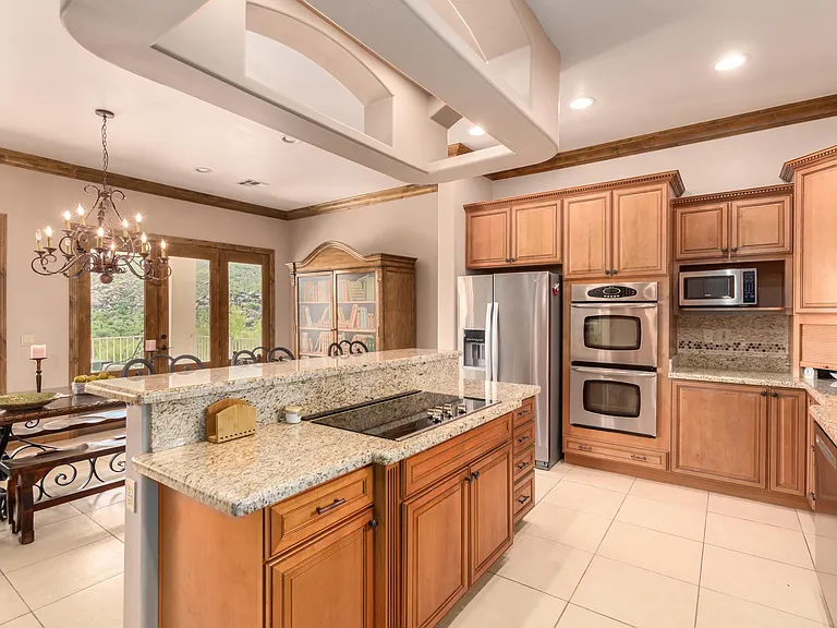 6770 E Skyline Dr — Photo 43