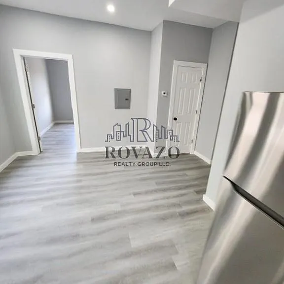 352 S 10th St #2 — Photo 7
