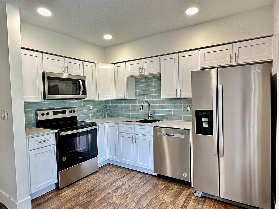 1st image of 3053 SW 61st Ave