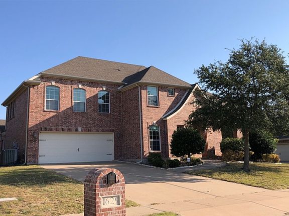 3rd image of 1629 Silverstone Dr