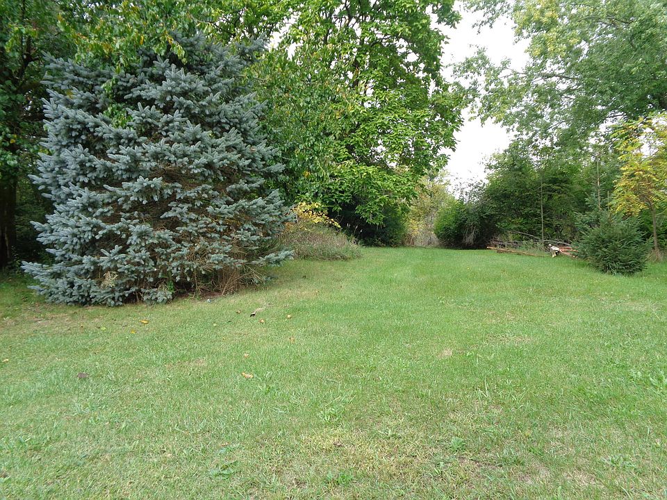 2nd image of 3200 W Bacon Rd
