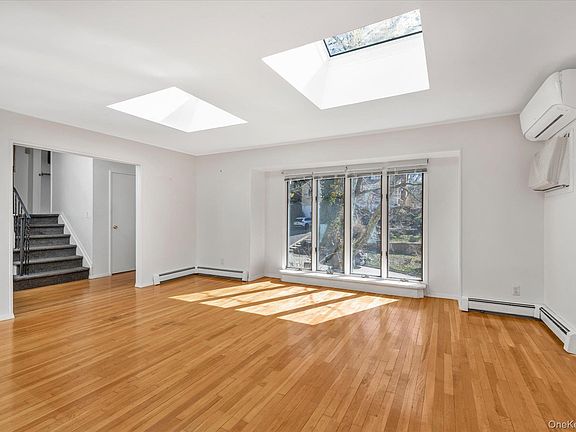 2nd image of 10 Sycamore Road