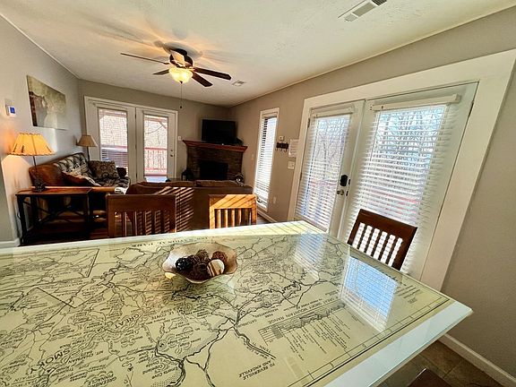 5th image of 1070 Alpine Dr APT 103